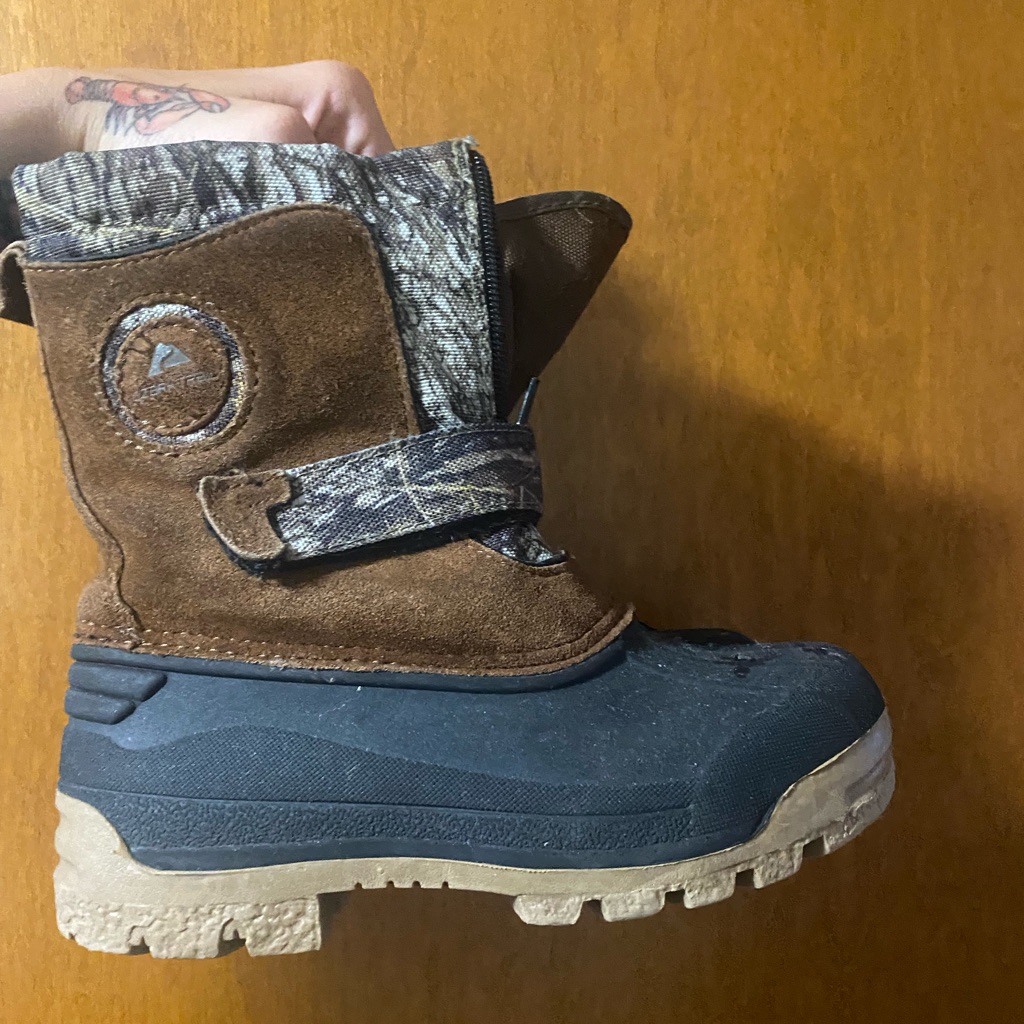 Boot 12